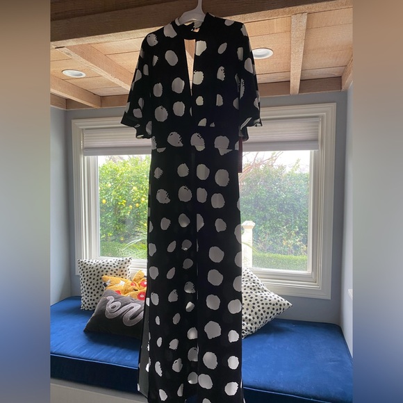 TRUTH & FABLE Women's Keyhole Maxi Evening Dress with Side Slits - Picture 5 of 5